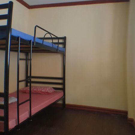 Bangkok Legend Guesthouse Екстер'єр фото